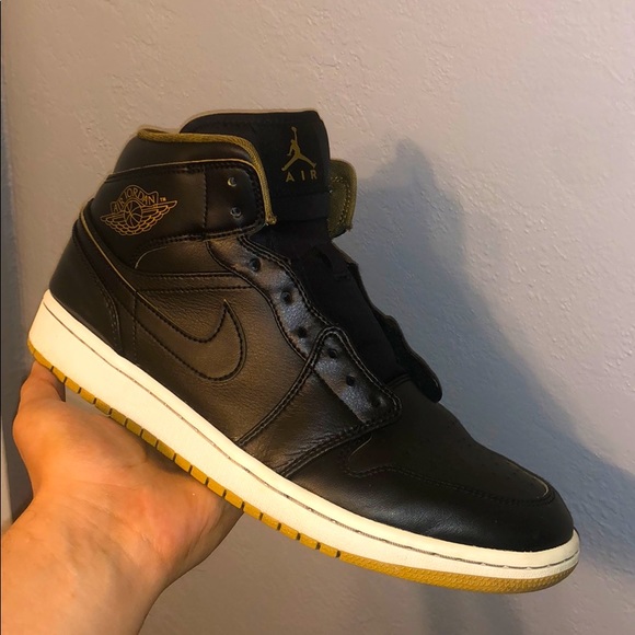 Jordan | Shoes | Jordan Retro Mid Black 